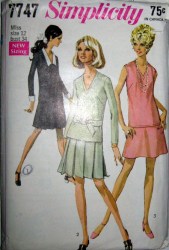 7747 SIMPLICITY 1968 2 PC PLEAT/ FLARE DRESS, DETACH COLLAR   CUFF PATTERN 12 34"